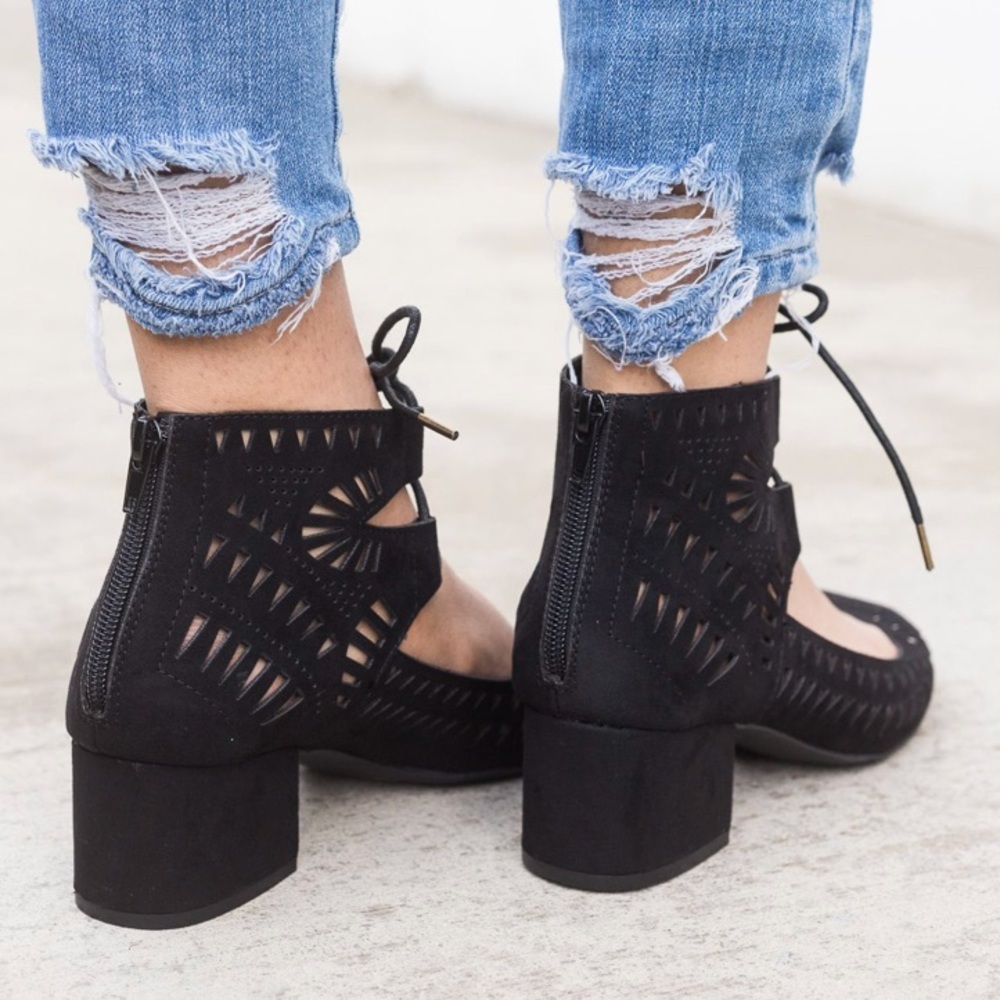 🆕Camellia Black Laser Cut Booties - Picture 3 of 3